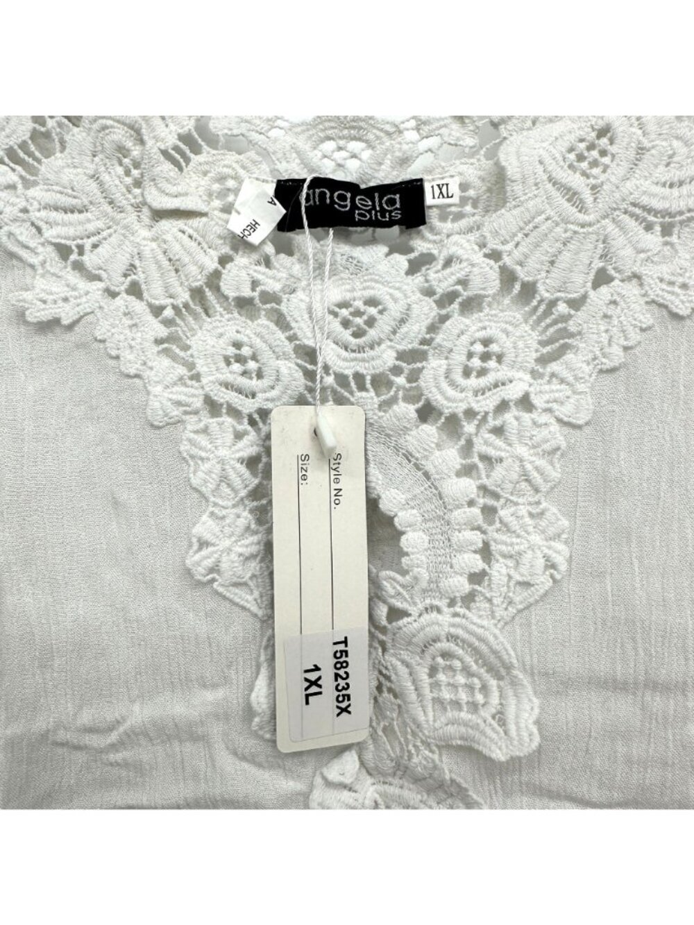 Angela Plus Womens White Lace Trim Tank Top 1XL Rayon Sleeveless Blouse Crochet - Picture 3 of 13